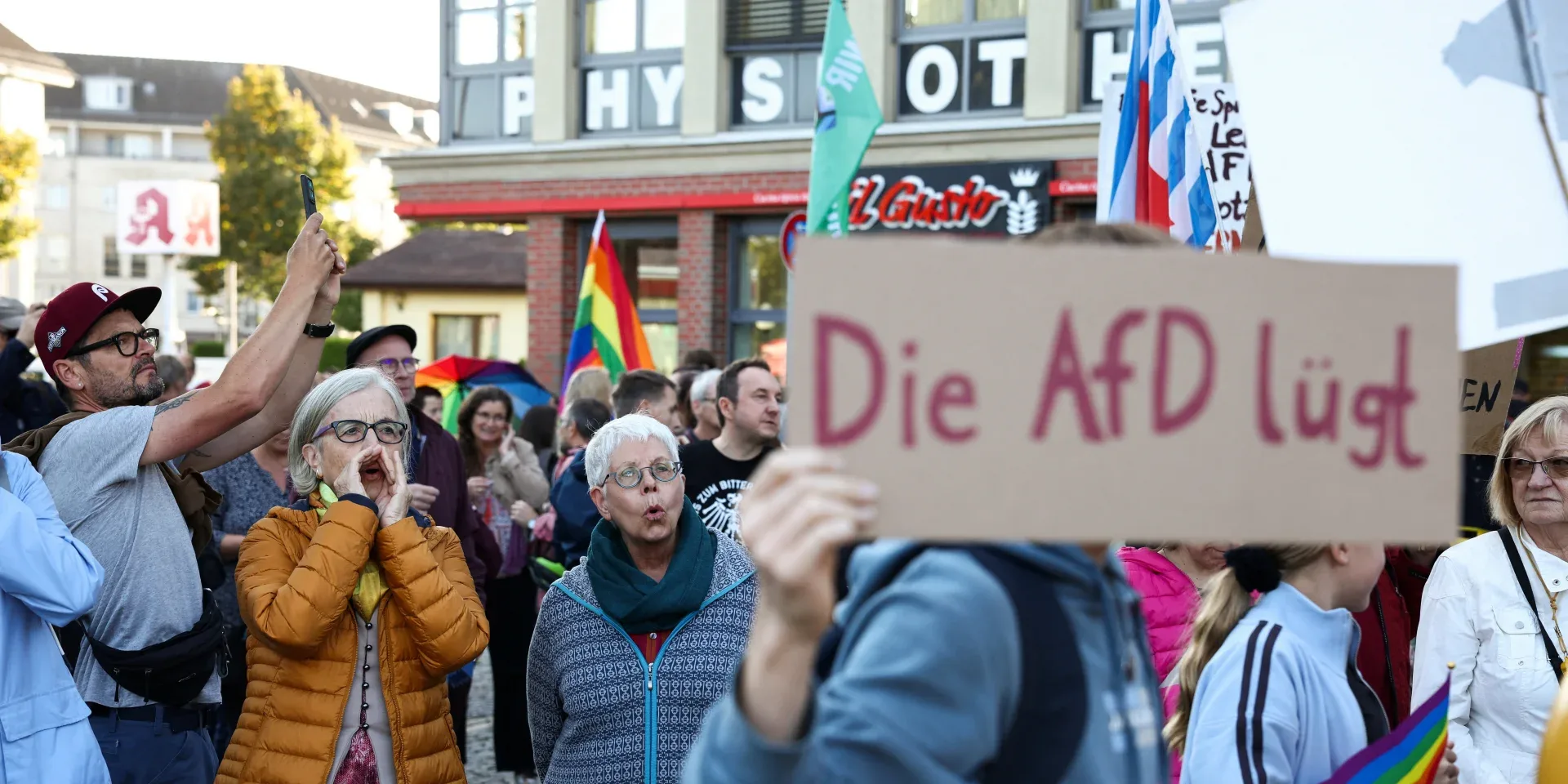 Подробнее о статье Політичний зсув у Німеччині: рекордний рейтинг AfD та падіння ХДС